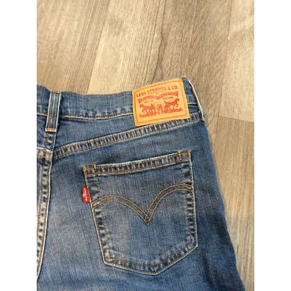 Levi Size 28 destroyed cuff shorts stretchy 4" inseam comfy Blue - Image 3