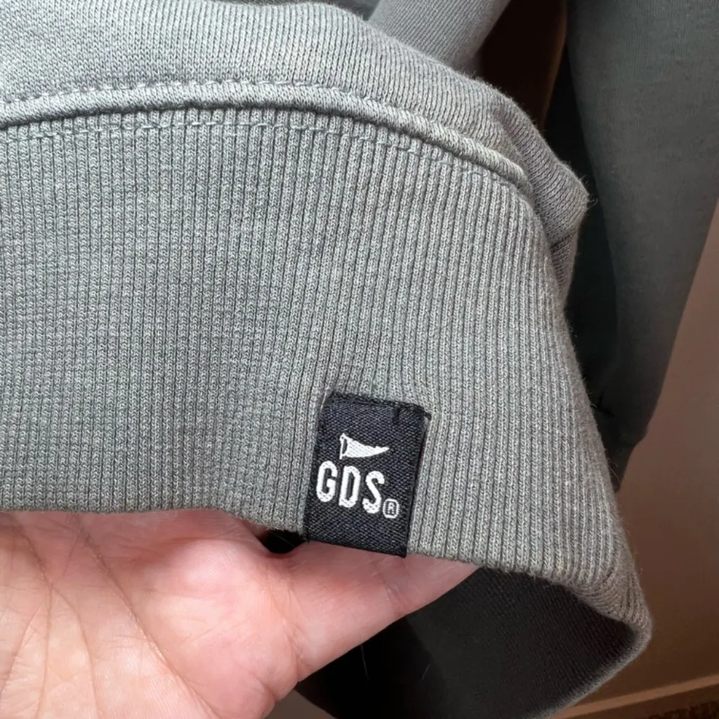 Gameday Social Hawkeyes Football Embossed Crewneck Sweatshirt Gray Adult Large - Image 8