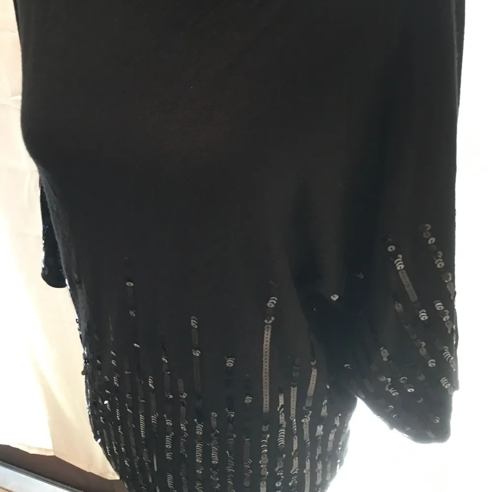 White House Black Market Sequence Top - Image 4