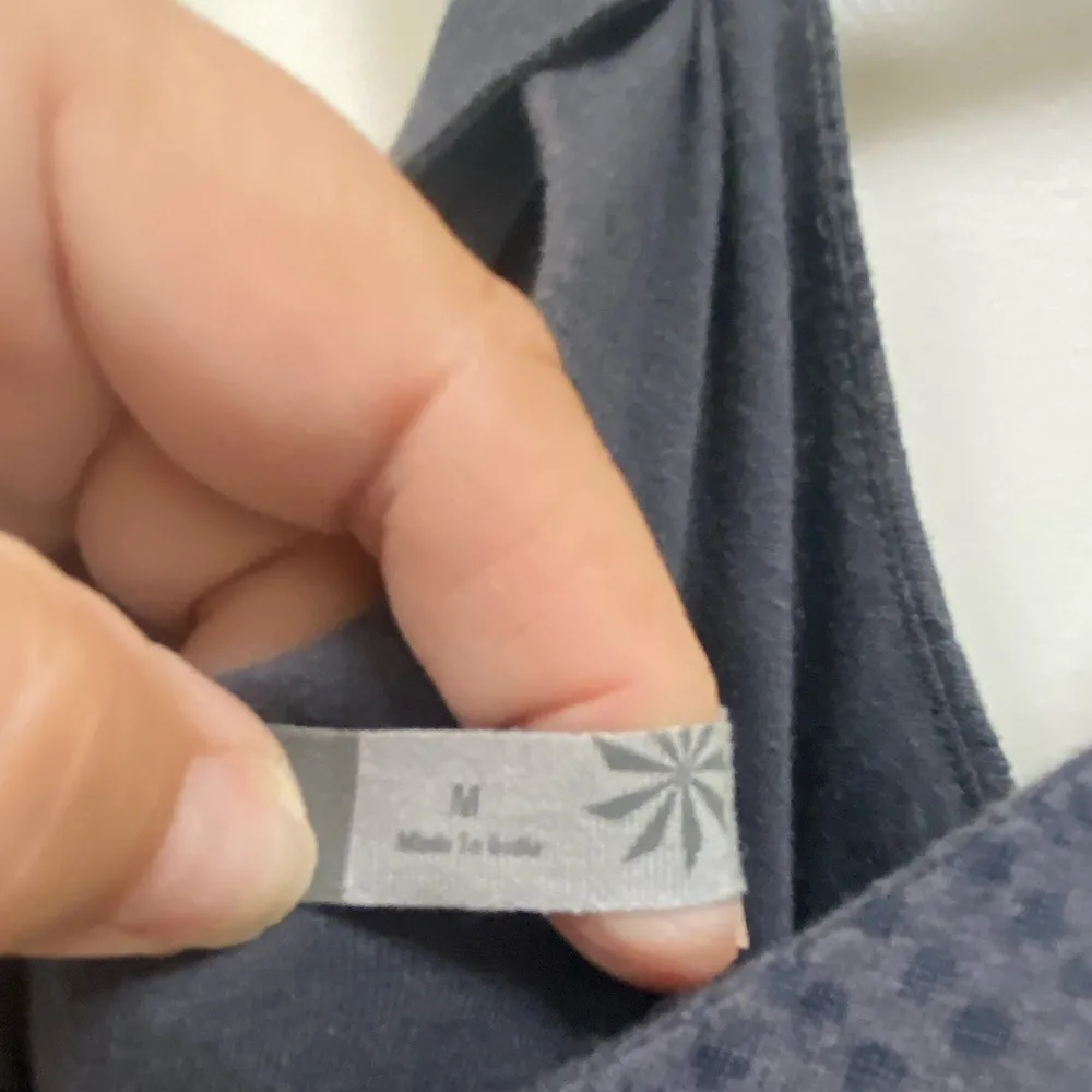 Athleta charcoal grey lined dress strappy back w bra shelf size medium - Image 4