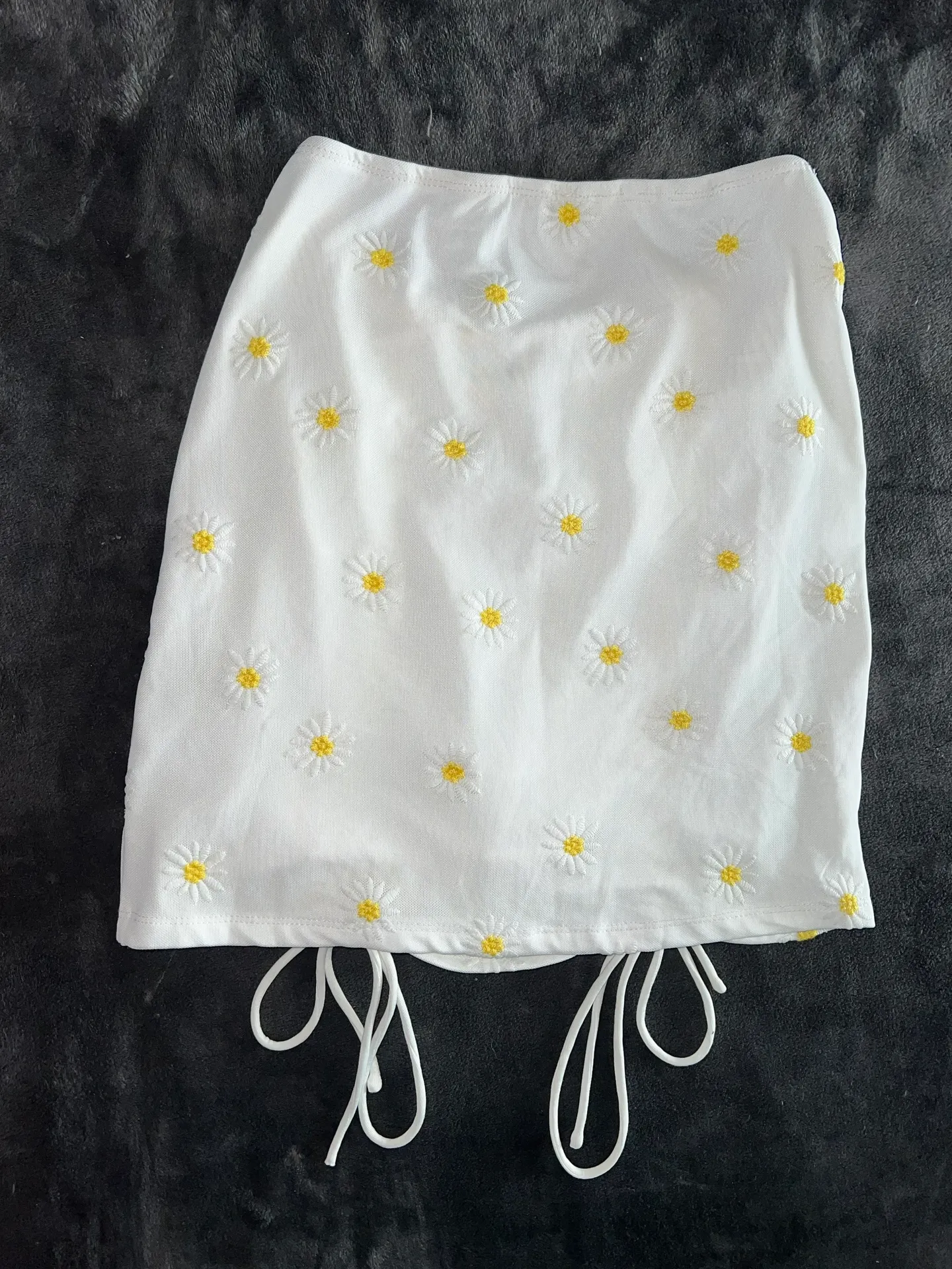 Daisy Chain Mini Skirt - Image 12