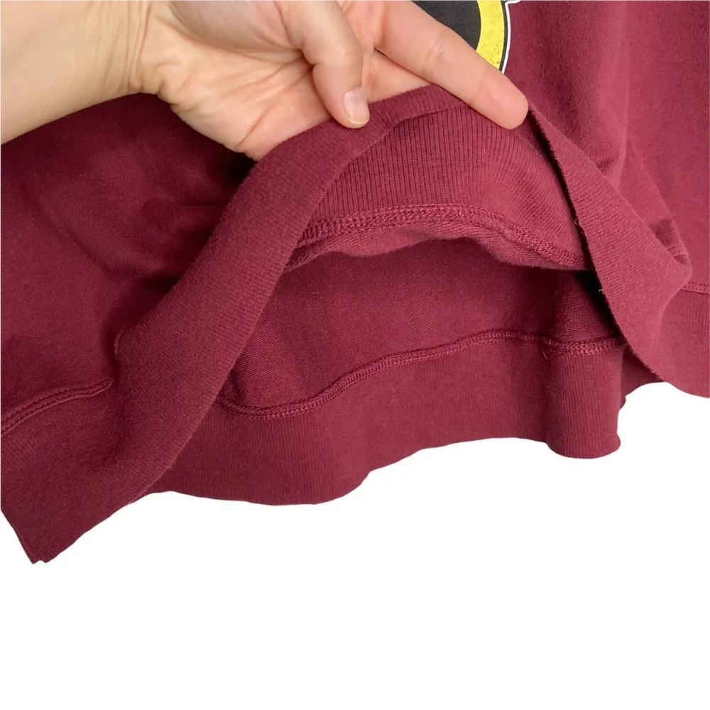 Minnie Mouse Maroon Long Round Crew Neck Graphic Knit Sweatshirt Size M - Image 4