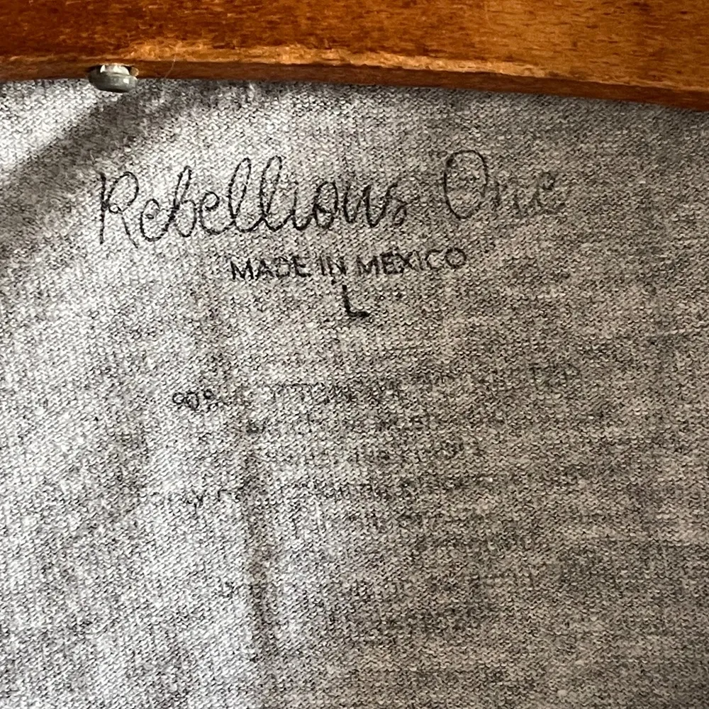 Nashville Graphic Tshirt Size Large Retro Guitar Coastal Cowgirl - Image 7