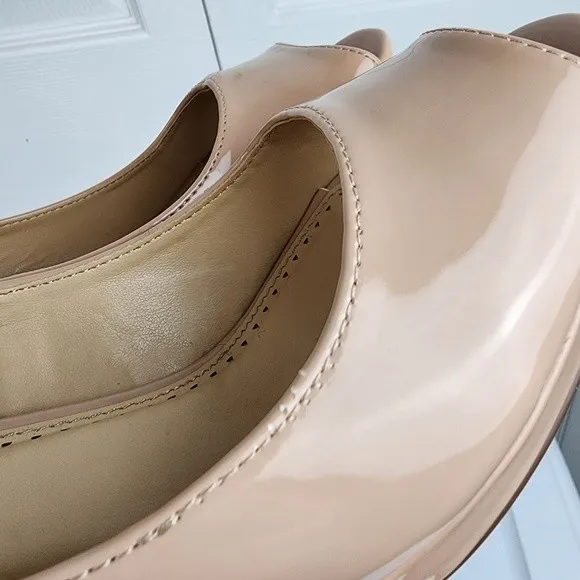 Adrienne Vittadini Gervin Nude Heels Peep Toe Patent Pumps Beige NIB 9.5 - Image 6