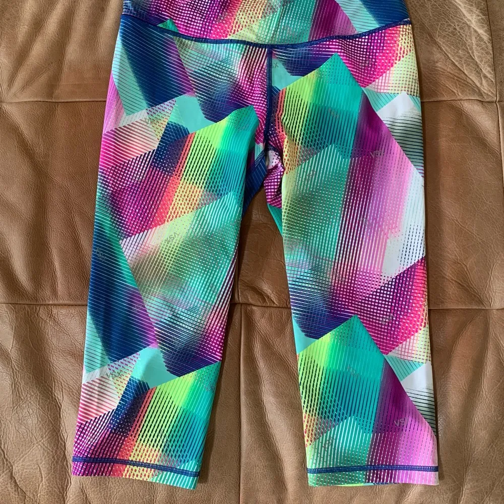 Victoria’s Secret VSX Sport Knockout Crop Leggings - Image 3