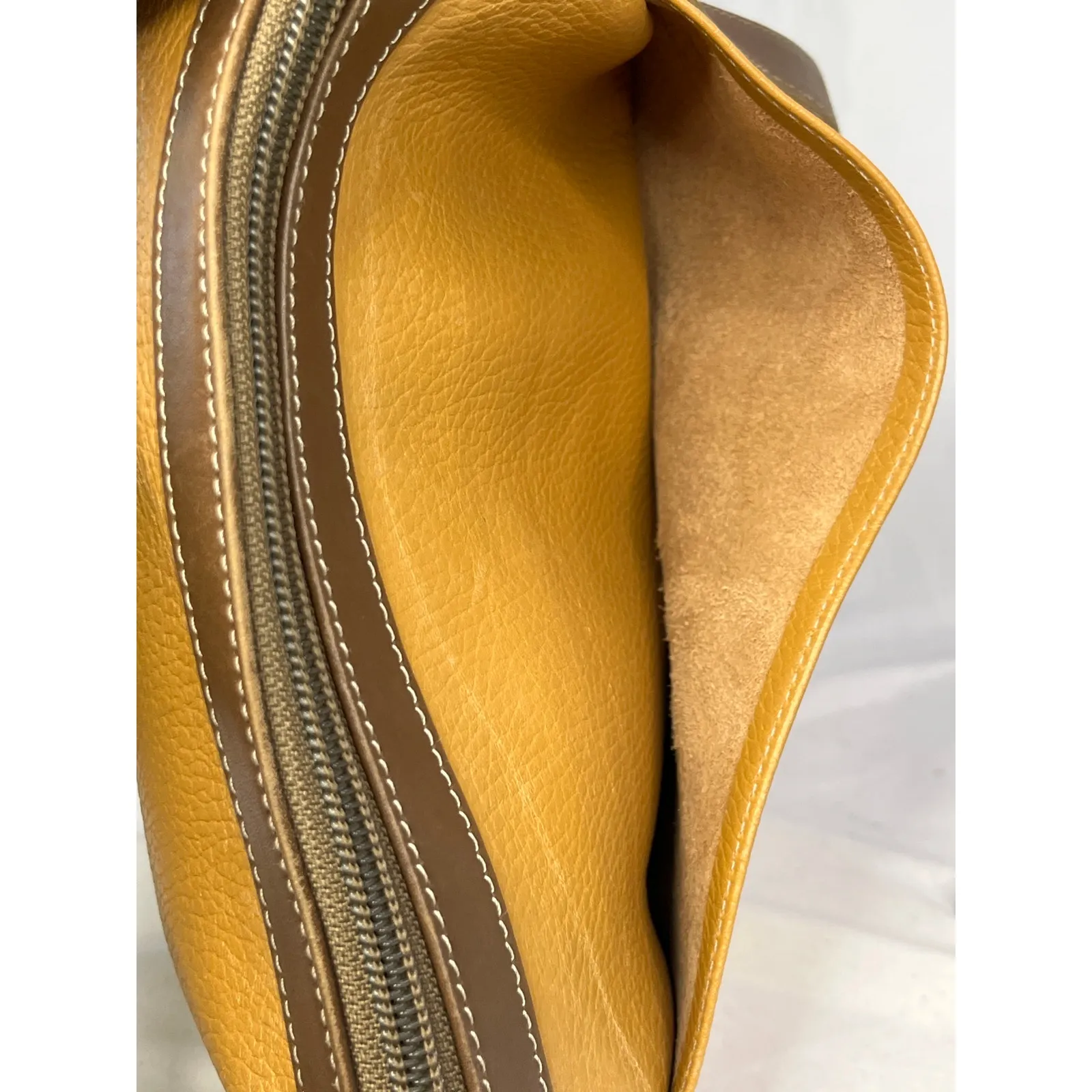 Loewe Tan Leather Crossbody Bag With Embossed Logo And Gold Hardware - Image 8