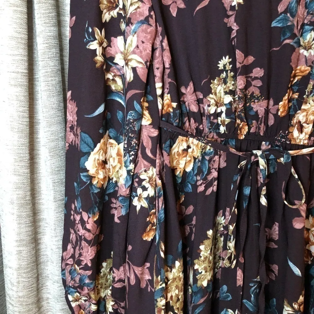 Xhiliration Wine Floral Print Long Sleeve Scoop Neck Ruffle Front Dress Medium - Image 14