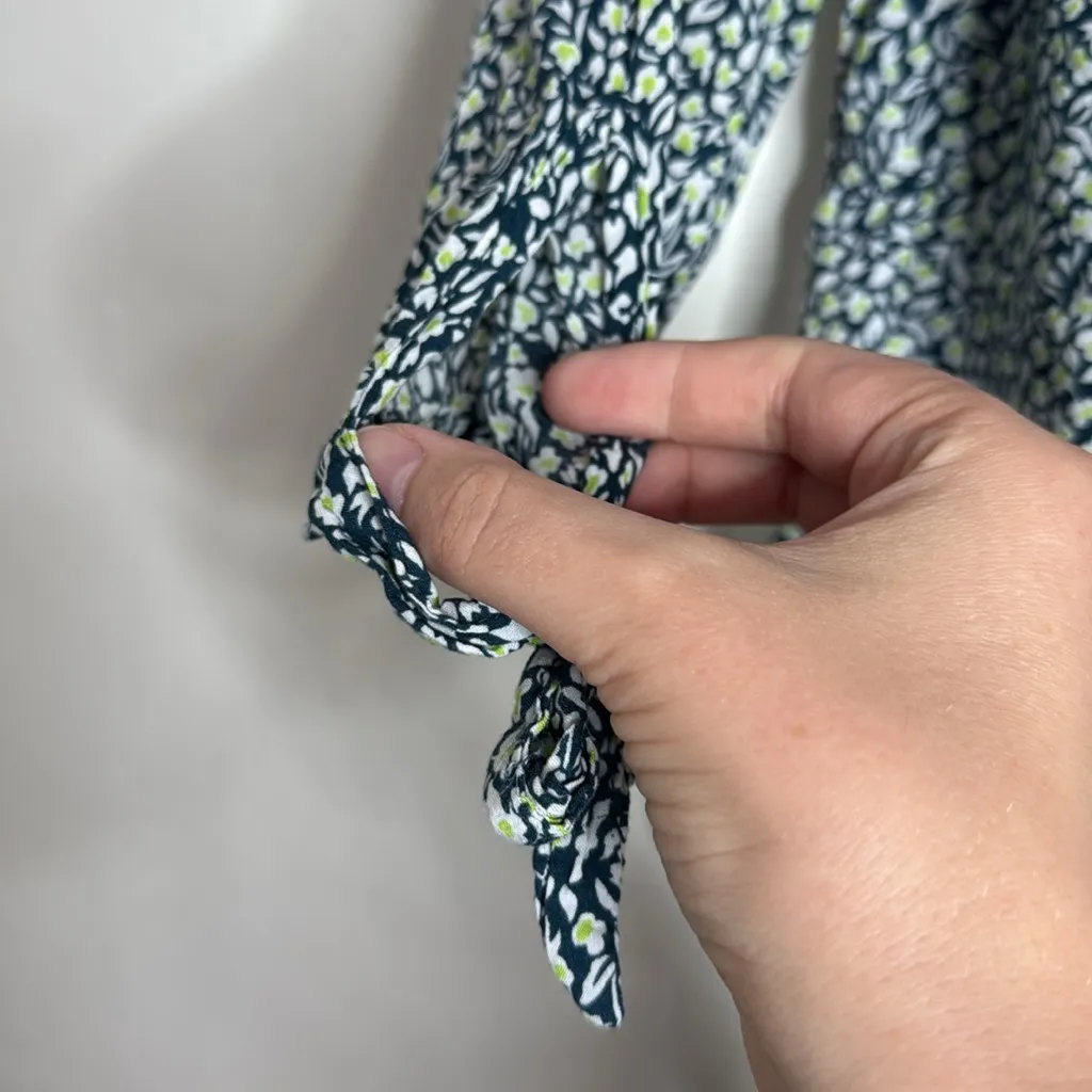 Cynthia Rowley Navy Ditsy Floral Print 3/4 Tie Cuff Sleeve V - Image 7