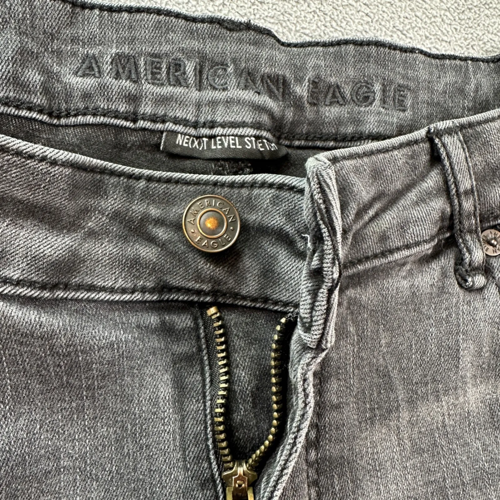 American Eagle Denim Jean Shorts 16 Womens Black High V Rise Shortie Raw Hem - Image 5