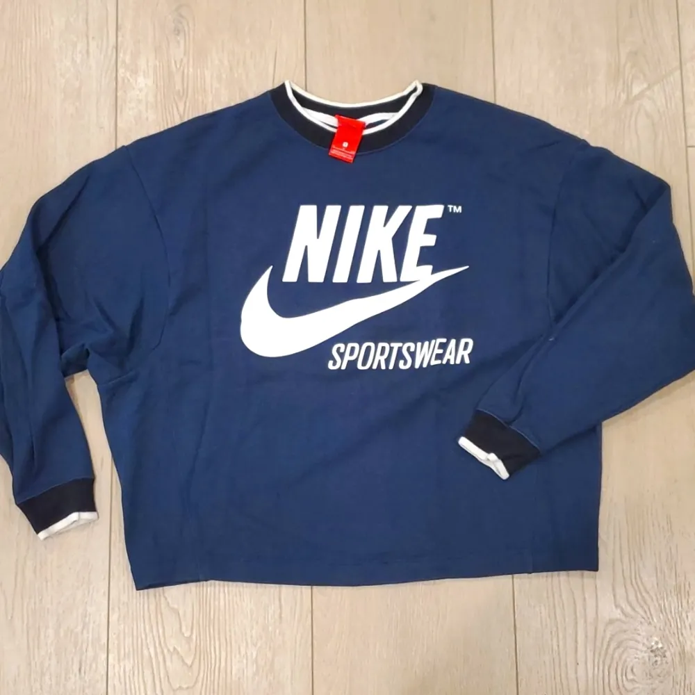 Nike Sportswear Archive Crew Sweatshirt - Image 2