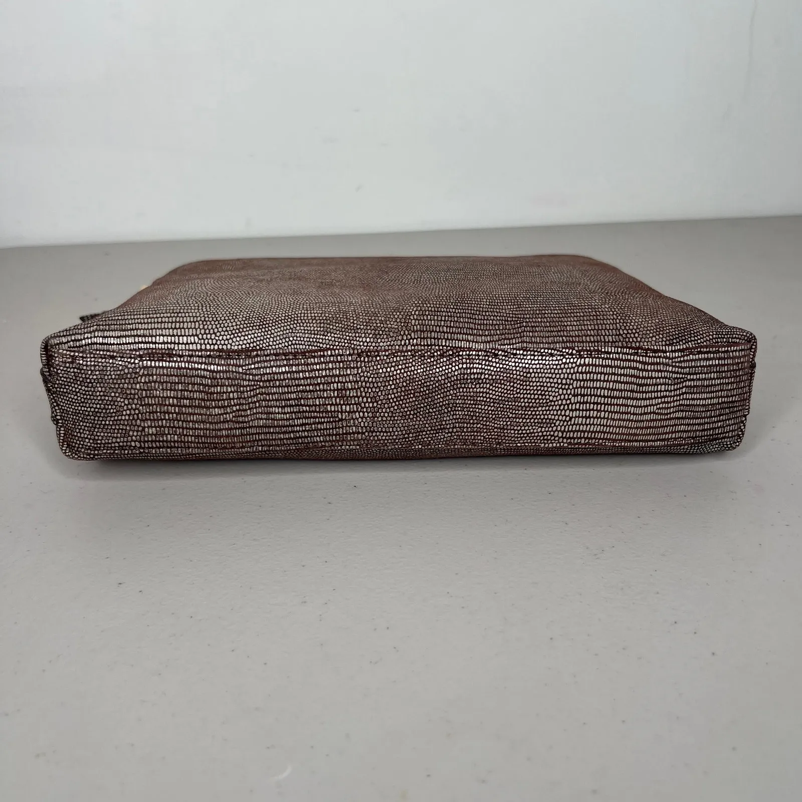 India Hicks Brown Island Gecko Leather Zip Clutch Bag - Image 3