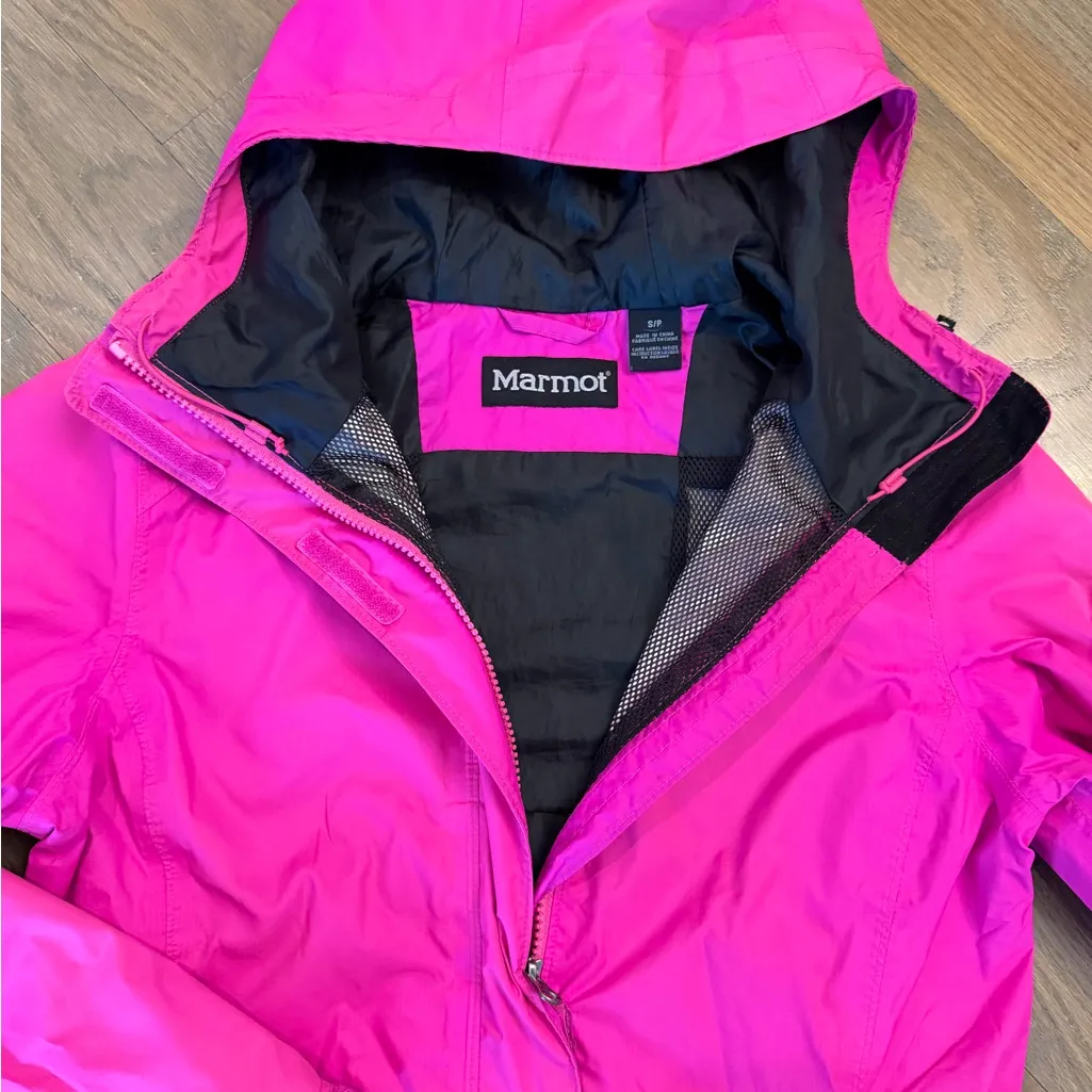 Marmot women's PreCip Eco rain jacket Sz small fuchsia hot pink - Image 3
