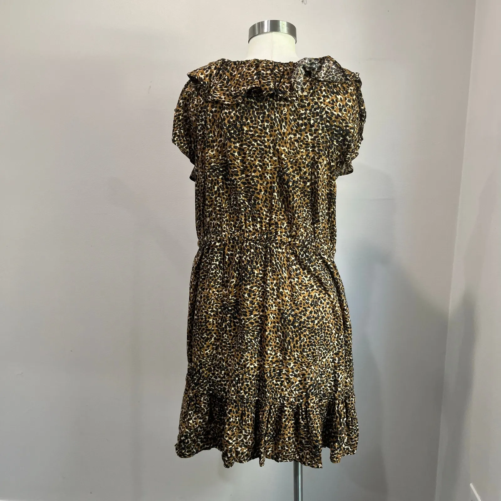 Old Navy Leopard Print Waist Defined Ruffle Trim Mini Dress Size XL - Image 3
