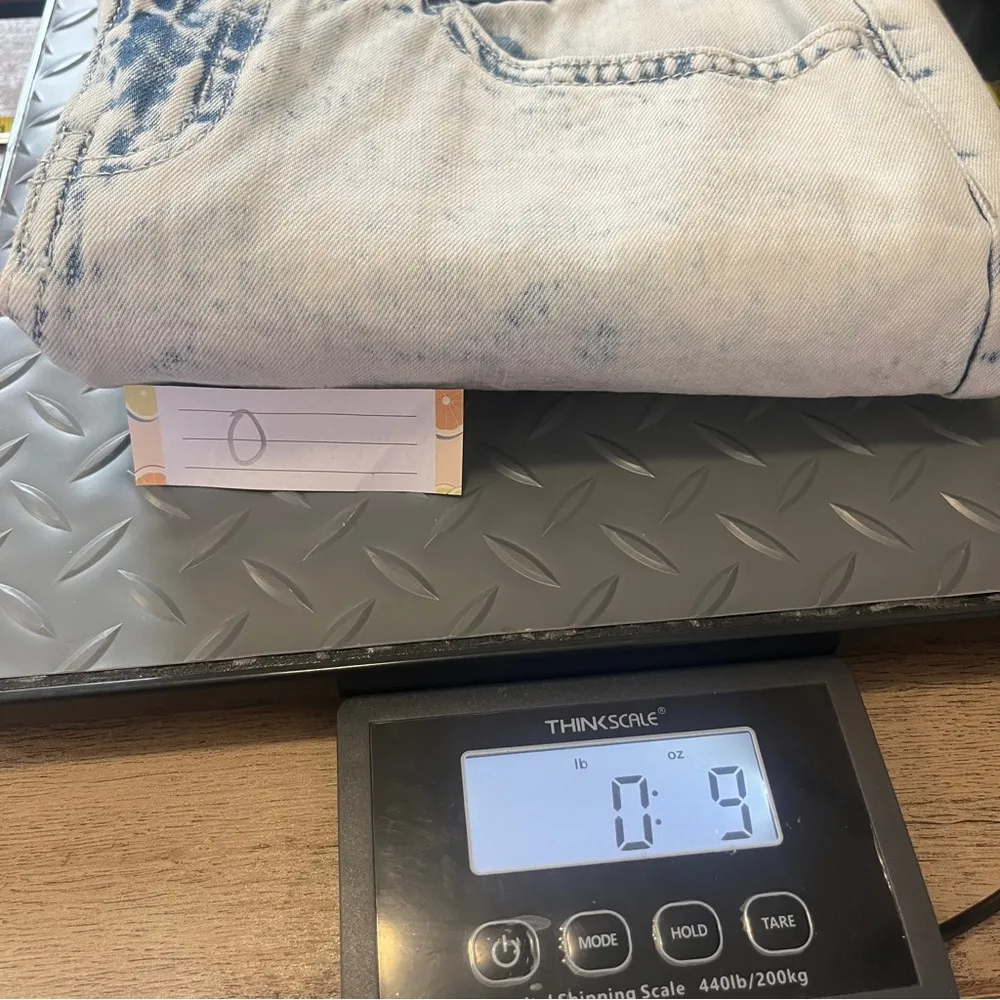 SO High Rise Vintage Stretch Mom Jeans Juniors Size 5 Light Acid Wash Taper Leg - Image 10