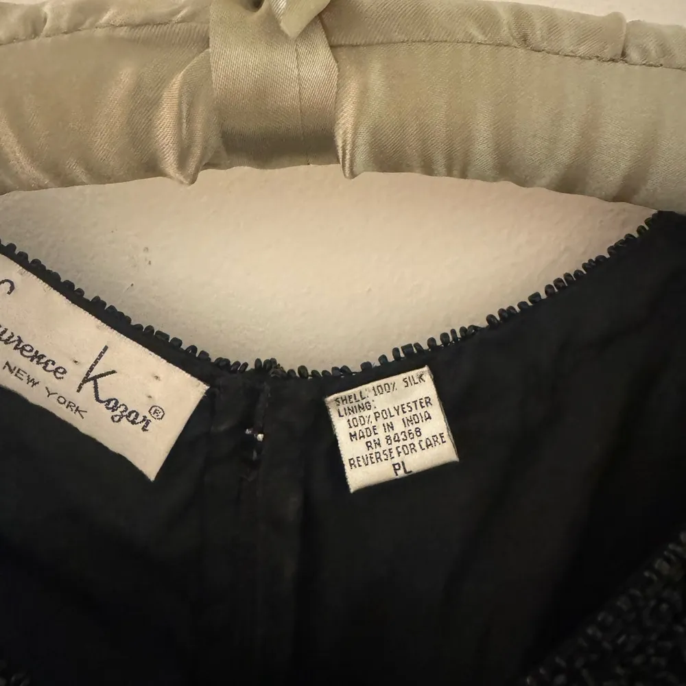 stunning vintage Laurence Kazara NEW YORK floor length beaded gown size PL - Image 4