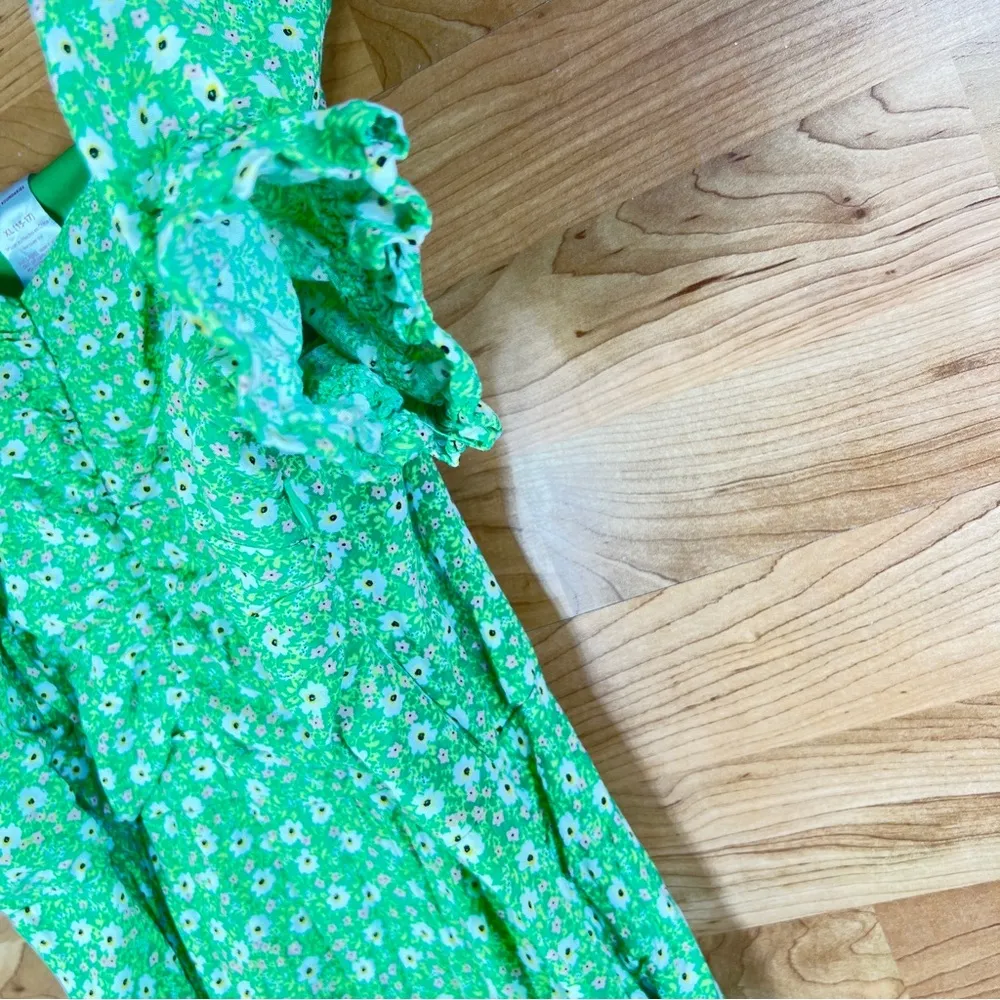 No Boundaries Floral Print Dress w/Bottom Ruffle & Side Zipper & Puffy Sleeves - Image 7