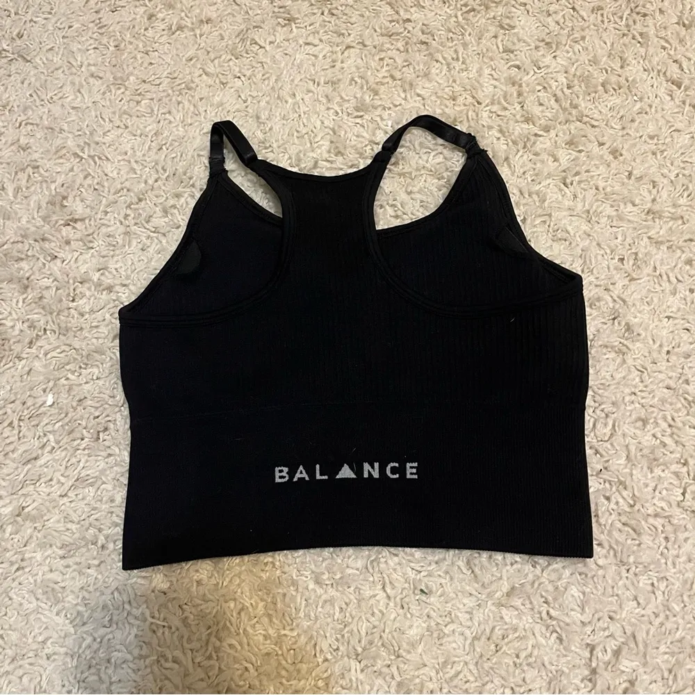 balance athletica vitality black seamless sport bra size small - Image 2