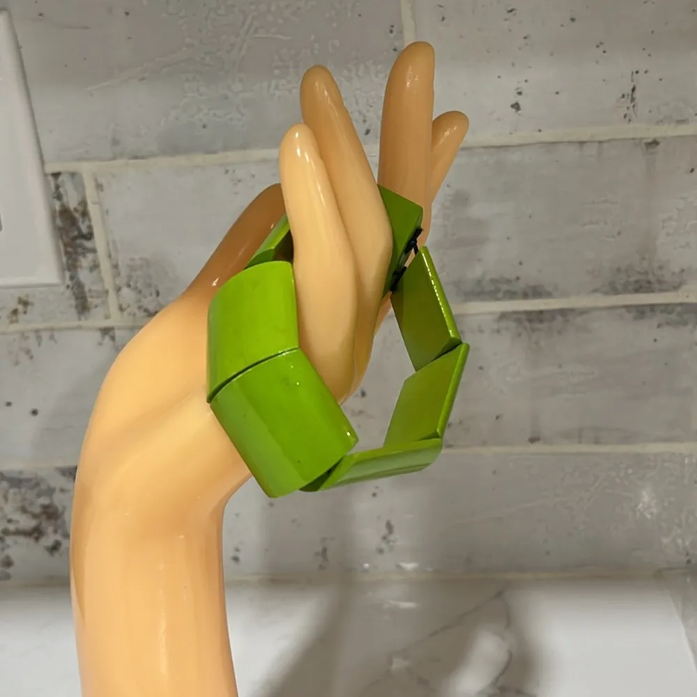 Lime Green Elastic Stretch Bracelet - Image 2