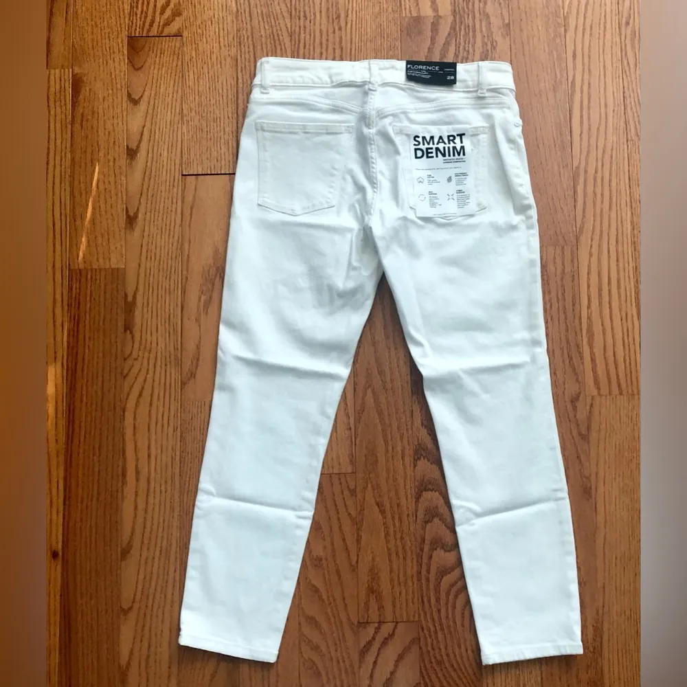 DL1961 Smart Denim Florence Cropped Instasculpt White denim Women’s Size 28 NWT - Image 15
