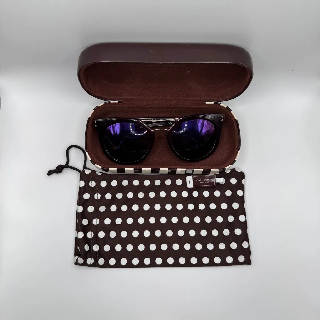Henri Bendel Sunglasses - Image 3
