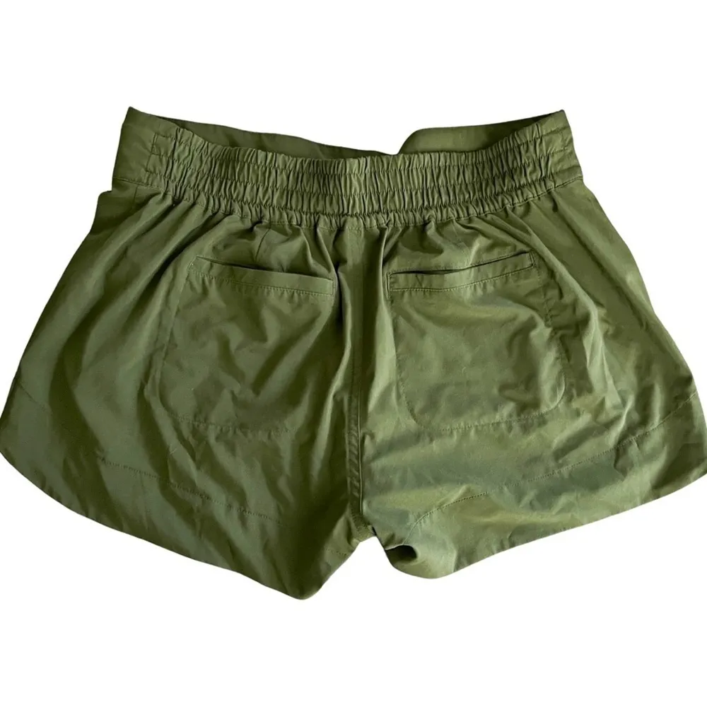 ATHLETA Hudson Board Travel Olive Green Athletic Shorts Sz 8 - Image 3