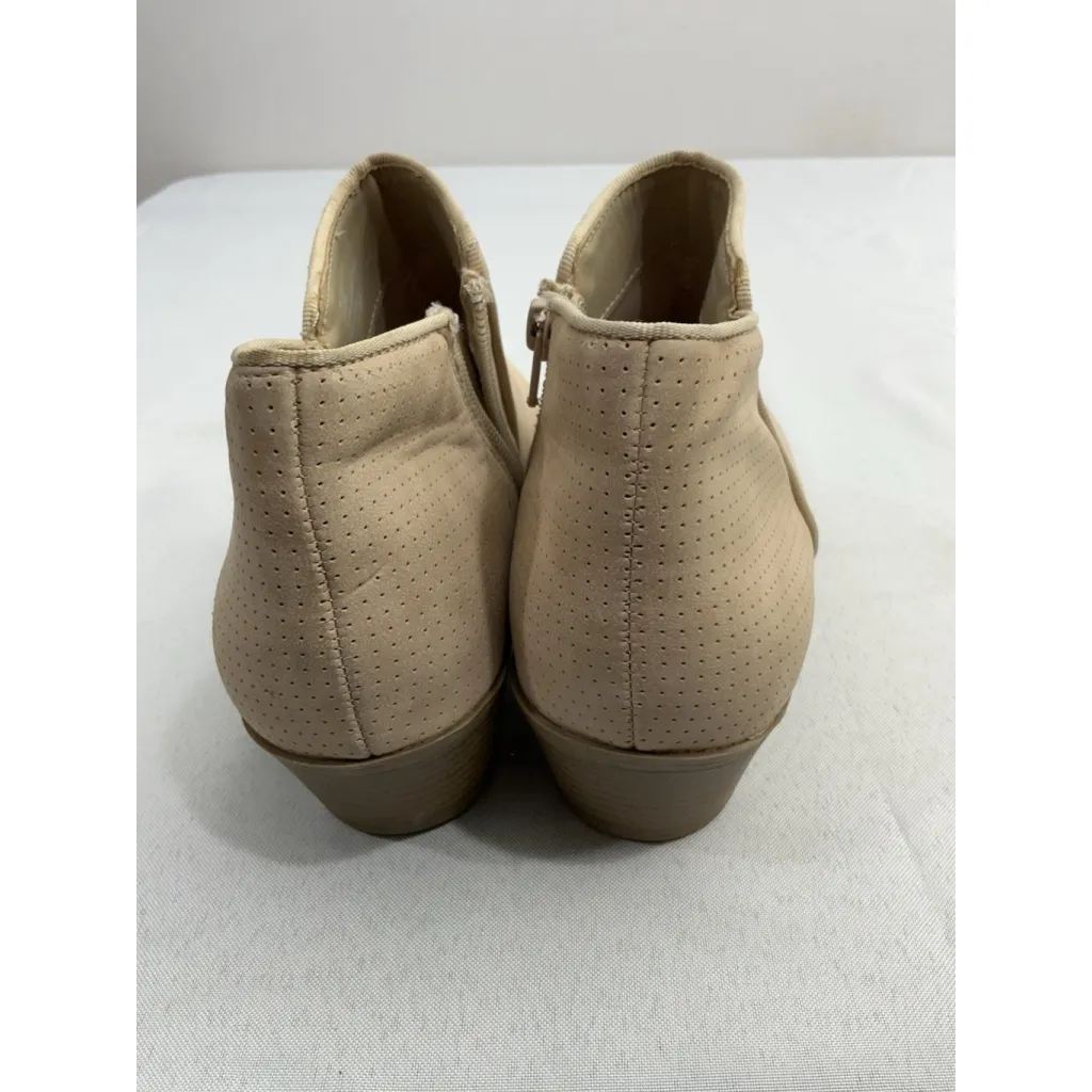 Womans St John’s Bay Loyola Booties 9 M Beige Memory Foam Side Zip Block Heel - Image 5