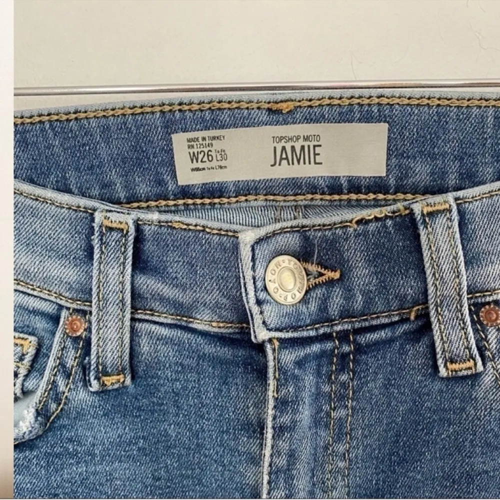 Topshop Moto High Rise Ankle Length Distressed Knees Skinny Jeans Size 26 Waist - Image 6