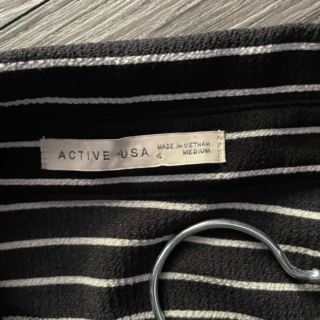 Active USA Women’s Striped Button-Down Shirt Size M - Image 2