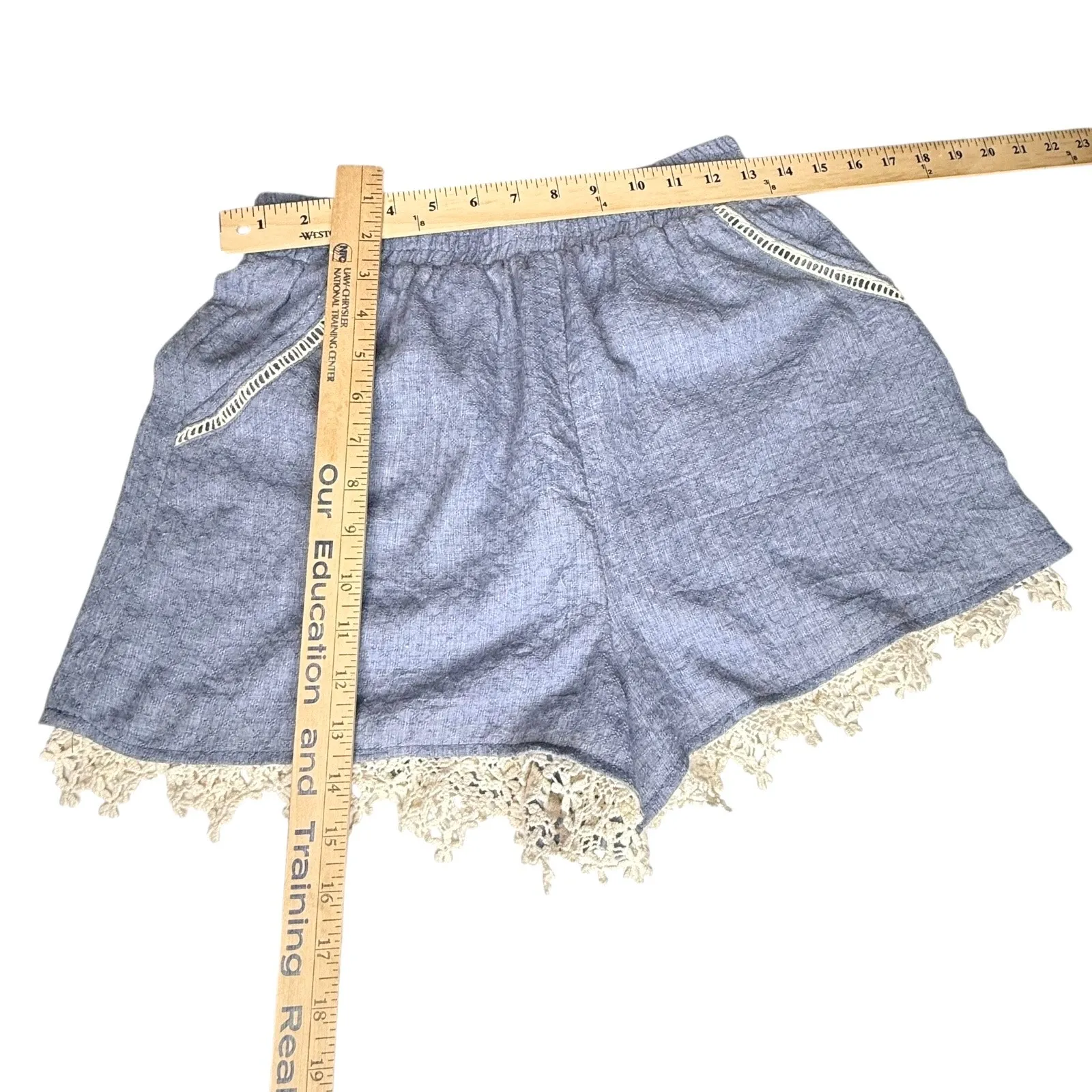 Le Lis Blue Embroidered Edge Shorts Women Sm Blue Cotton Pockets Pull On Girlie - Image 2