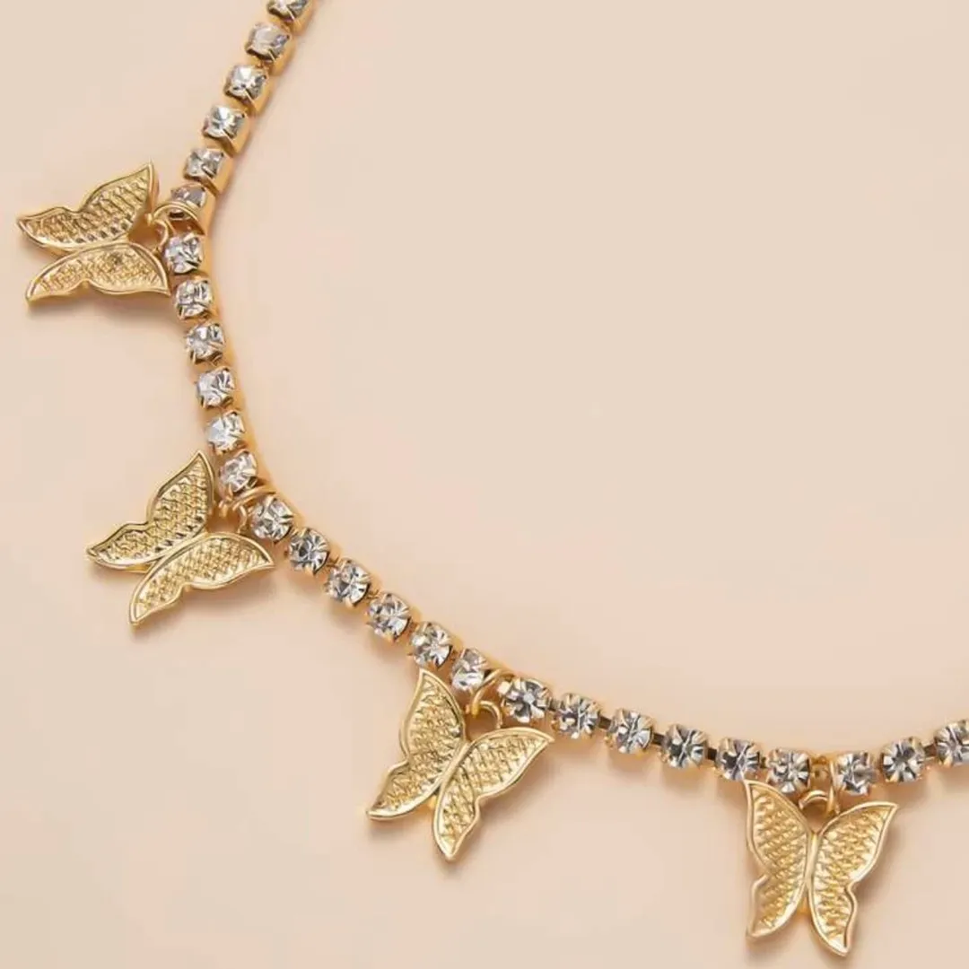 Rhinestone Butterfly Choker Gold - Image 3