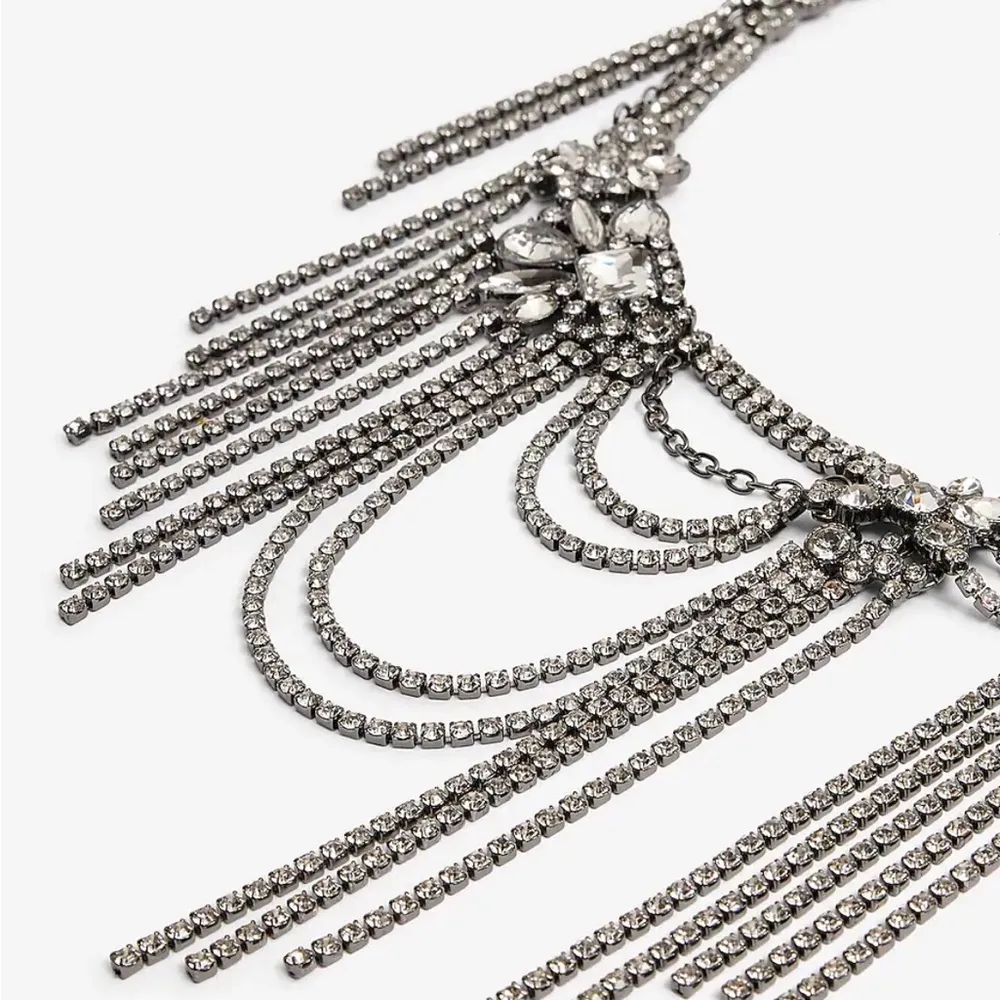 Express Draped Fringe Chain Necklace - Image 2