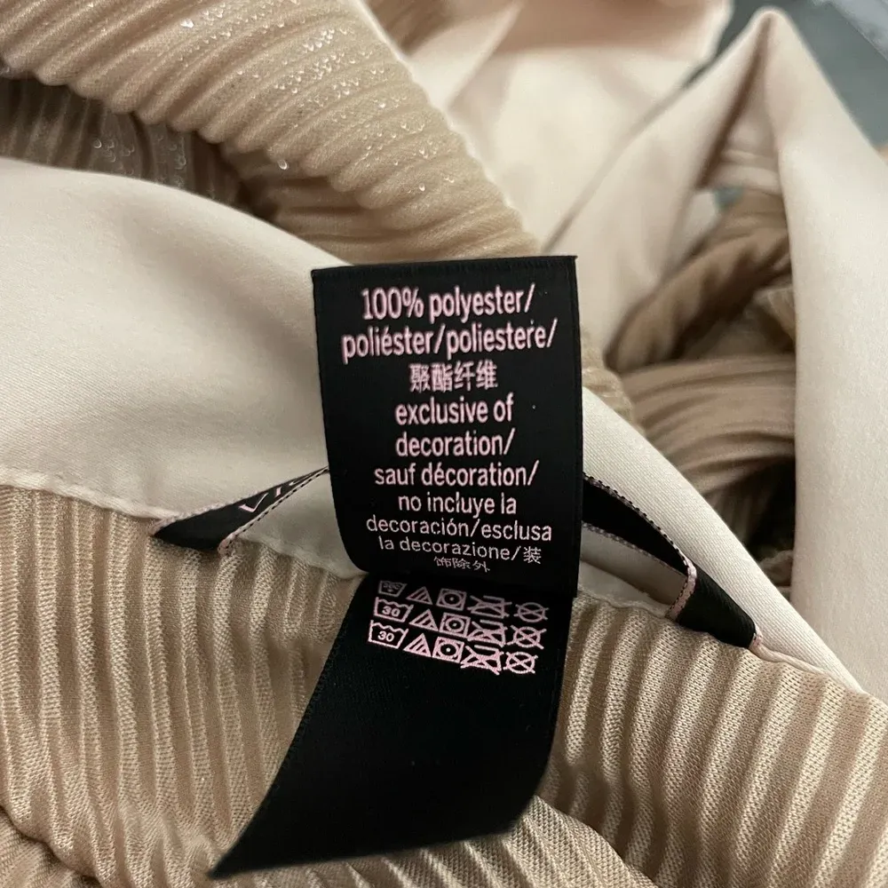 Victoria's Secret Gold Pinch Pleated Robe Womens Size XS Oversized Short - Image 7