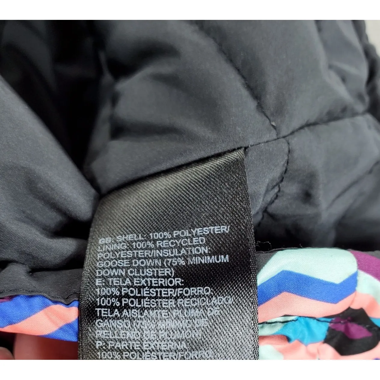 The North Face Nuptse Vest Women's M 700 Down Full Zip Insulated Geometric Aztec - Image 5