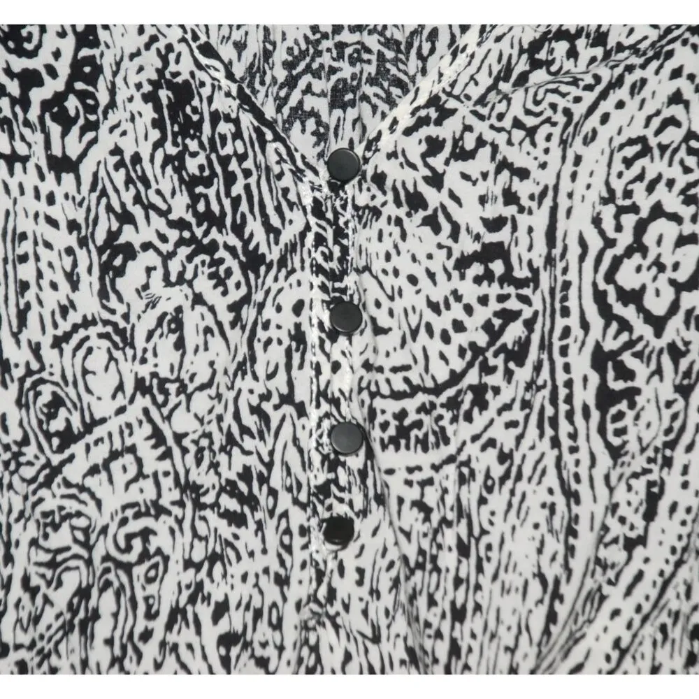 Flying Tomato Boho Romper Black White Shorts Size S Lace & Mixed Pattern - Image 3