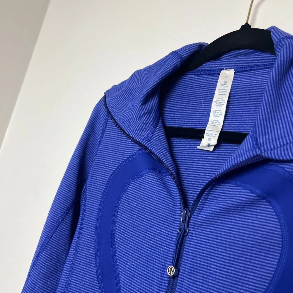 Lululemon Women's Size 2 In Stride Jacket Blue Striped Full Zip Athletic Running - Image 5