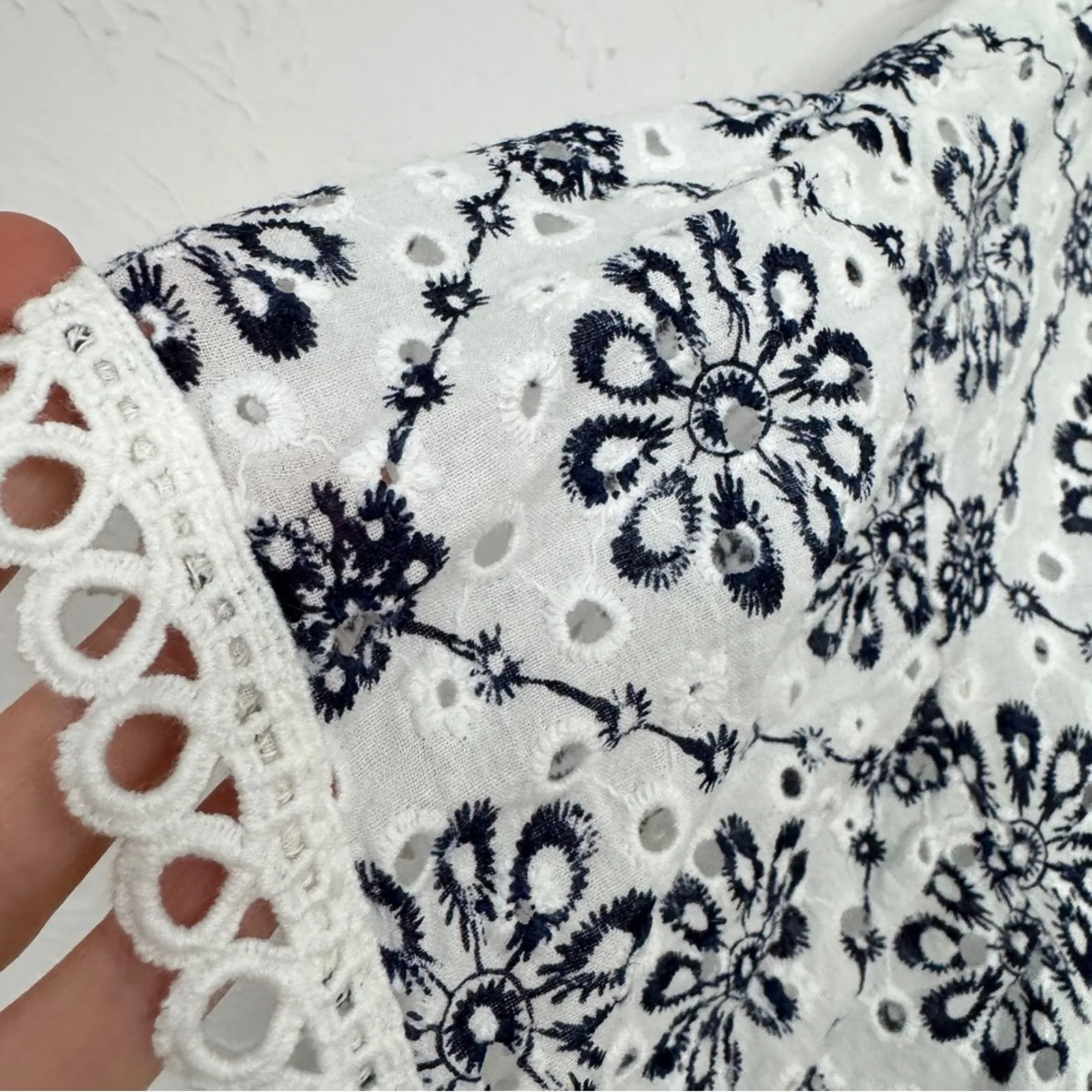 Valentina Naldi White Blue Floral Eyelet Cardigan Kimono Womens OS Beachy Boho Size L - Image 2