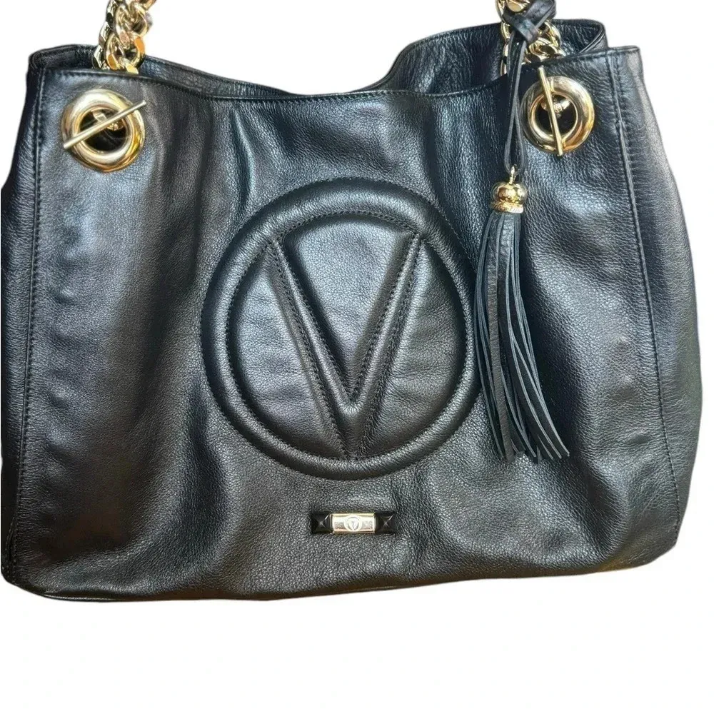 Valentino By Mario Valentino Vera signature leather shoulder bag. - Image 2