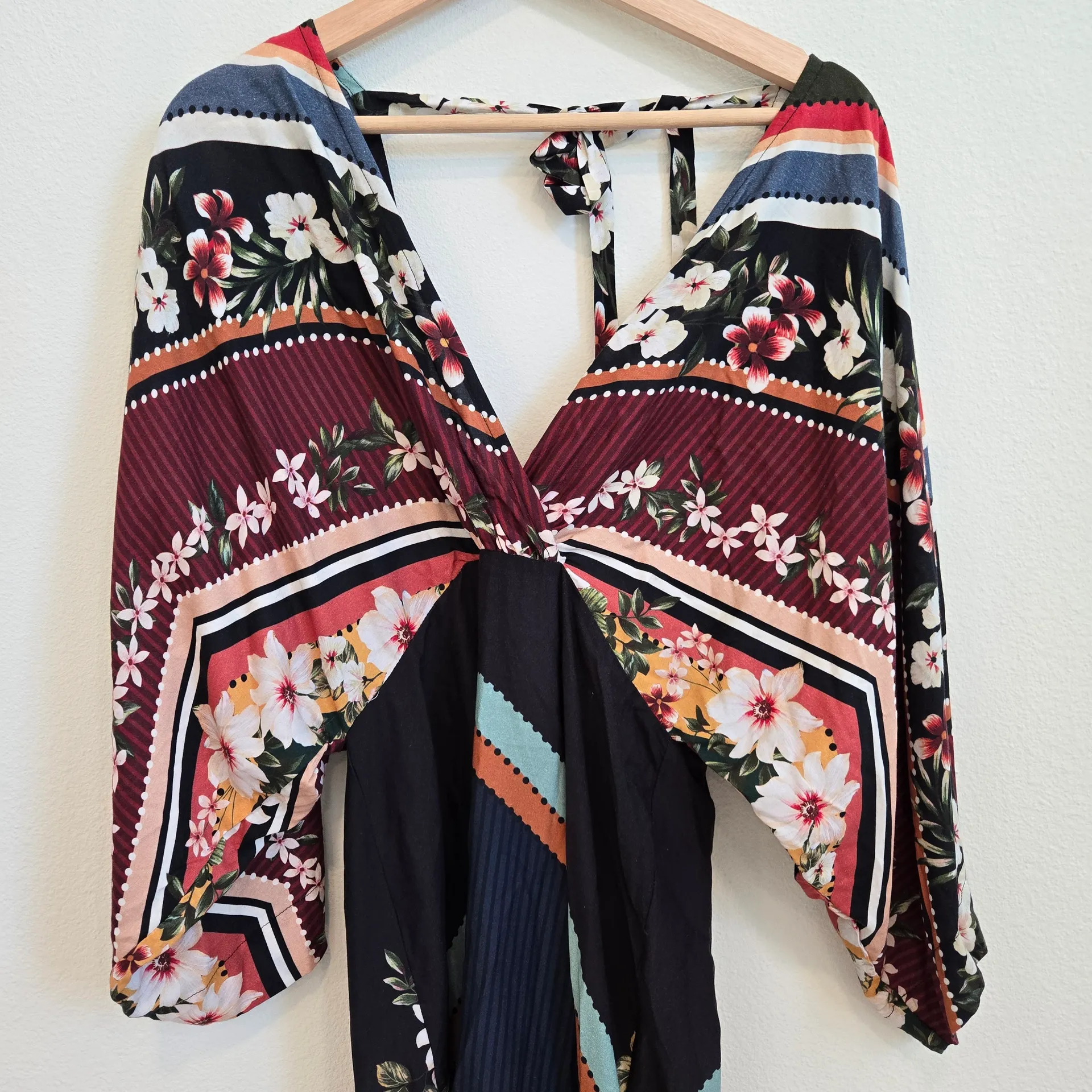 Farm Rio Kimono wide sleeves floral Hawaiian dress size XS - Image 3