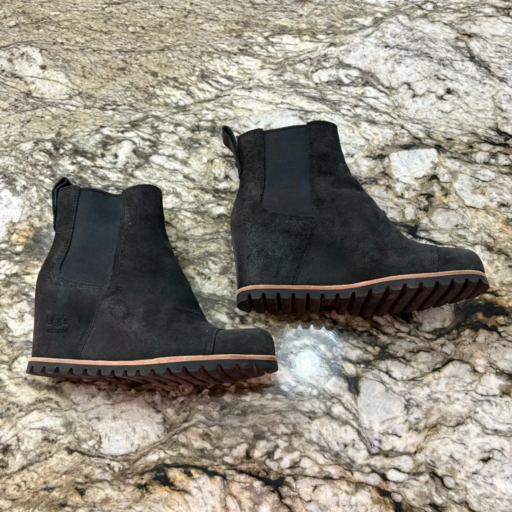 UGG Pax Waterproof Nubuck Black Wedge Booties - Image 5