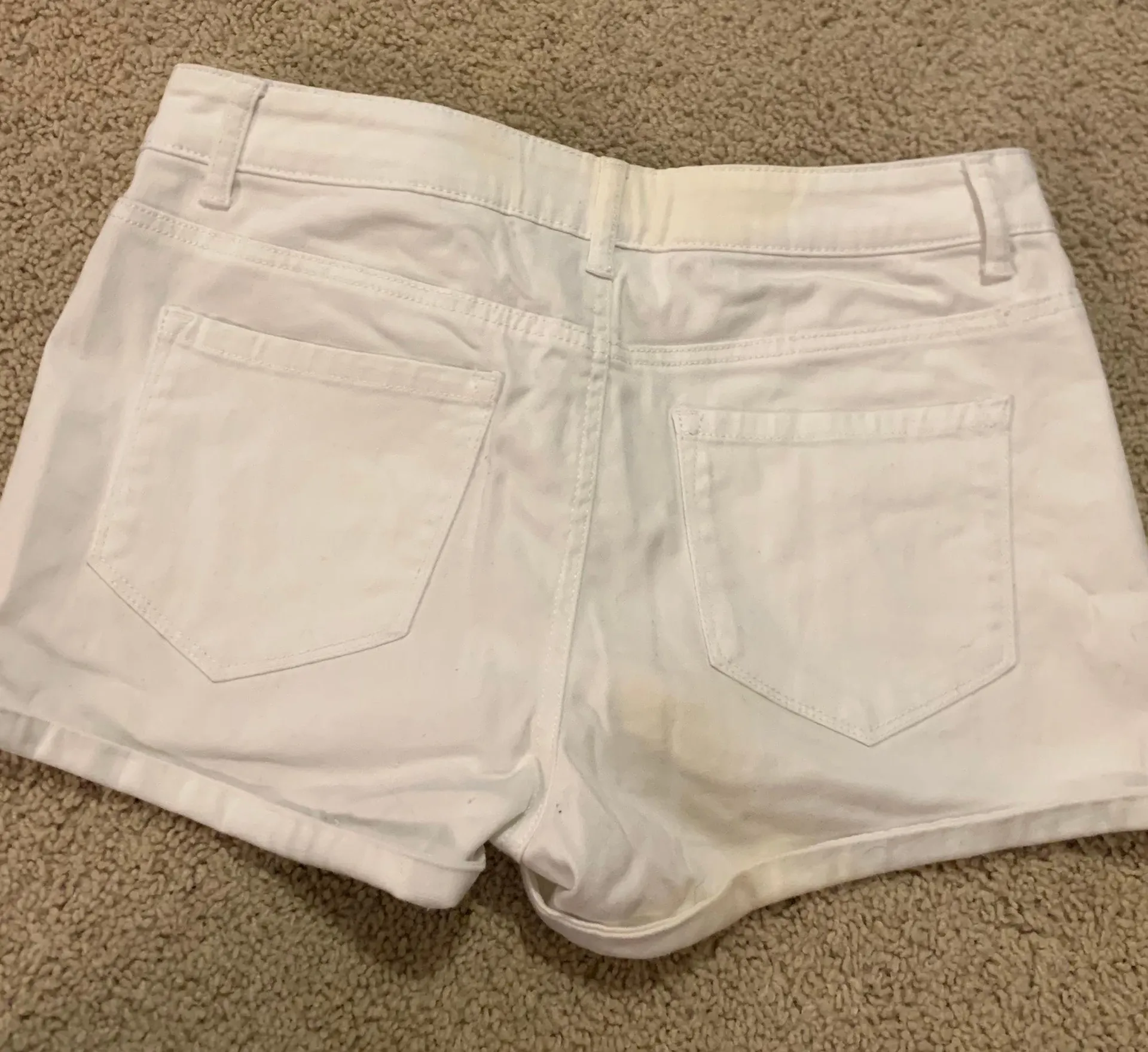 White Shorts Size 9 Size M - Image 2
