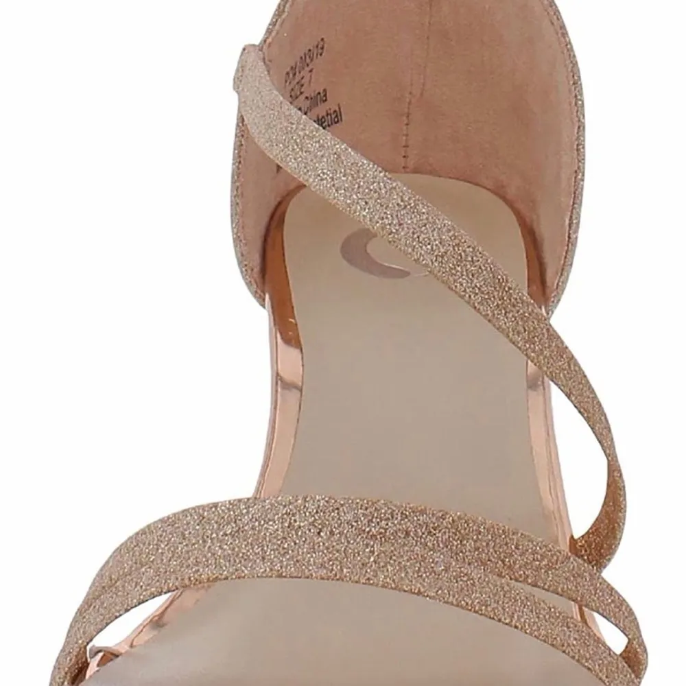 Journee Collection Womens Bella Pump - Image 2