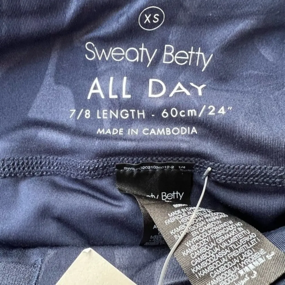 Sweaty Betty All Day Emboss Navy Blue 7/8 High Rise Athletic Yoga Leggings XS - Image 4