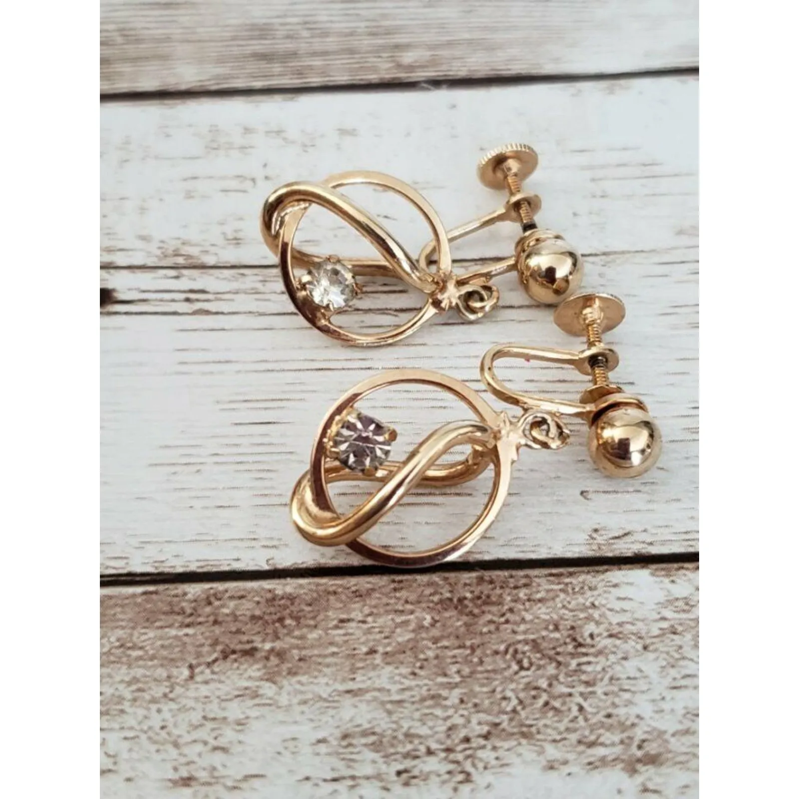 Vintage Screw On Earrings - Image 2