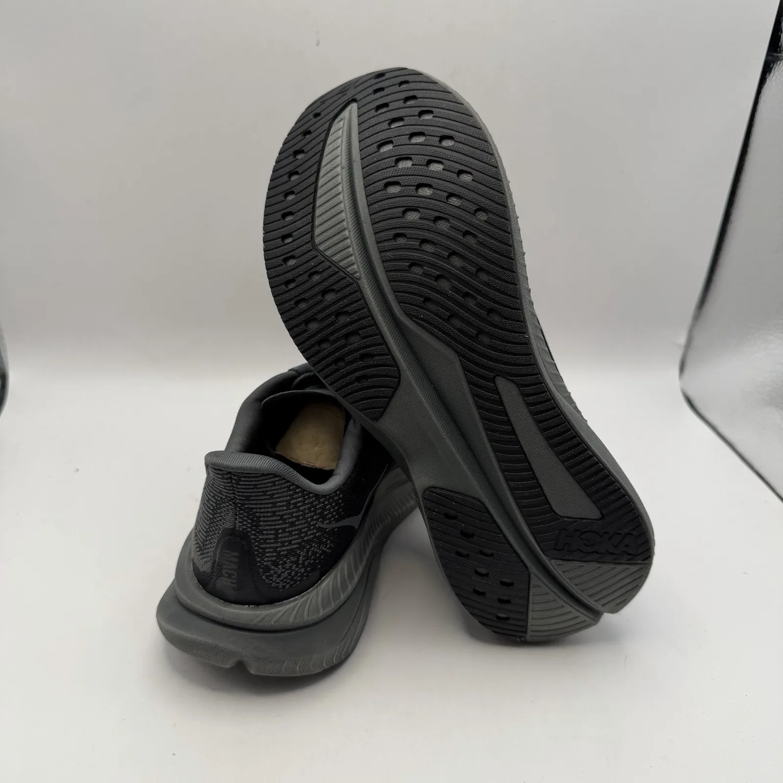 Hoka One One Mach 6 LA 1164033-BBLC Black Gray Running Sneaker Women's Size 7 B - Image 7