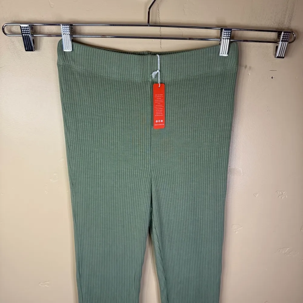 NWT Sundry Kick It Ribbed Flair Leg Leggings Size Small Green Active Office Wear - Image 6