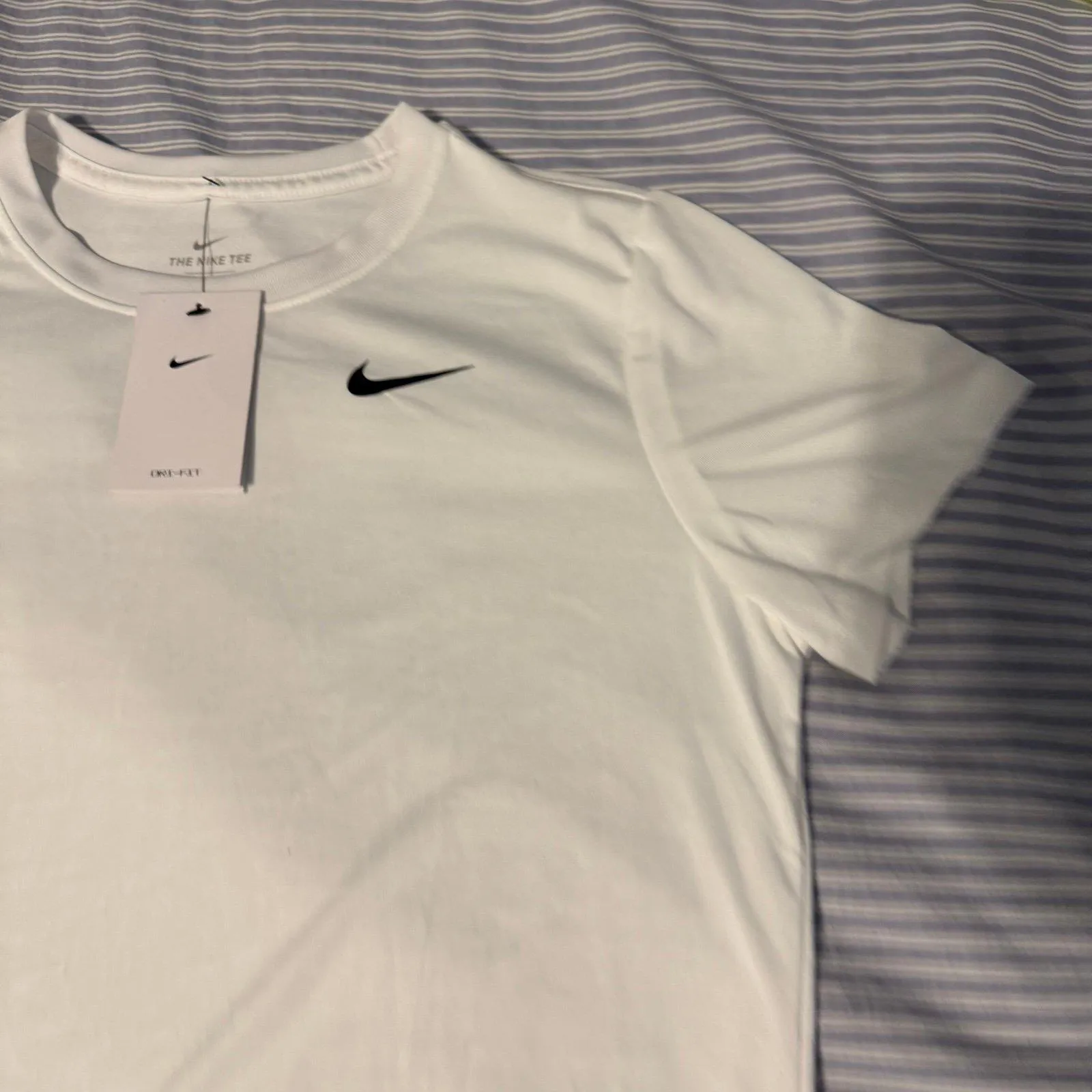NIKE DRI FIT Short Sleeve Shirt - Image 2