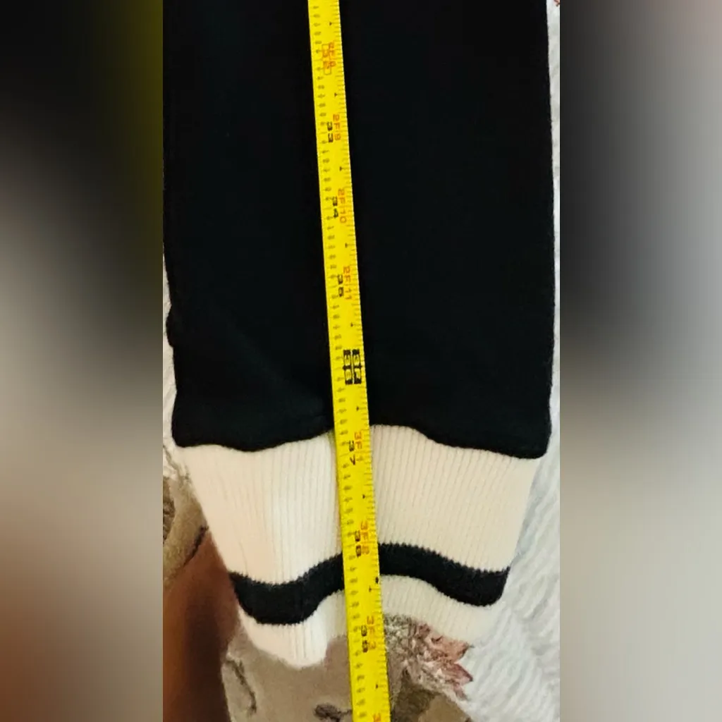 Roots Black Jogger Pants Unisex  XS - Image 8