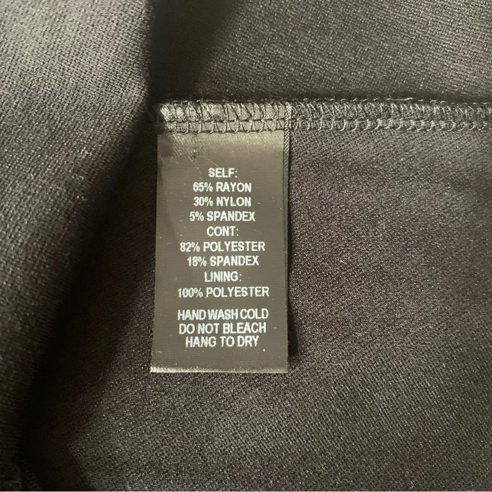 Lulu’s Black Peplum Top w/Adjustable Straps & Sheer Nylon Waist Detail Size Sm. - Image 9