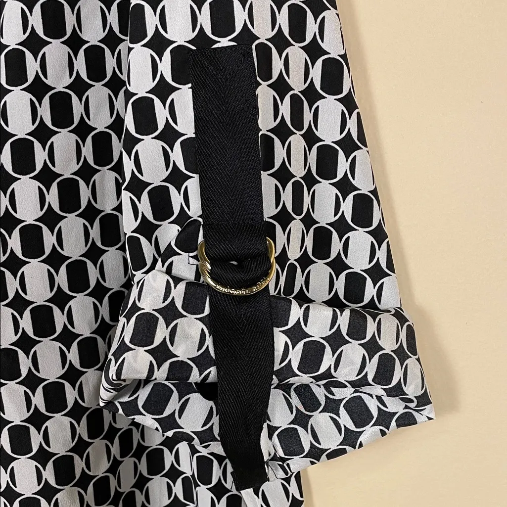 MICHAEL Michael Kors Women’s Patterned Black White Rolled Sleeve Hi-Low Blouse - Image 6