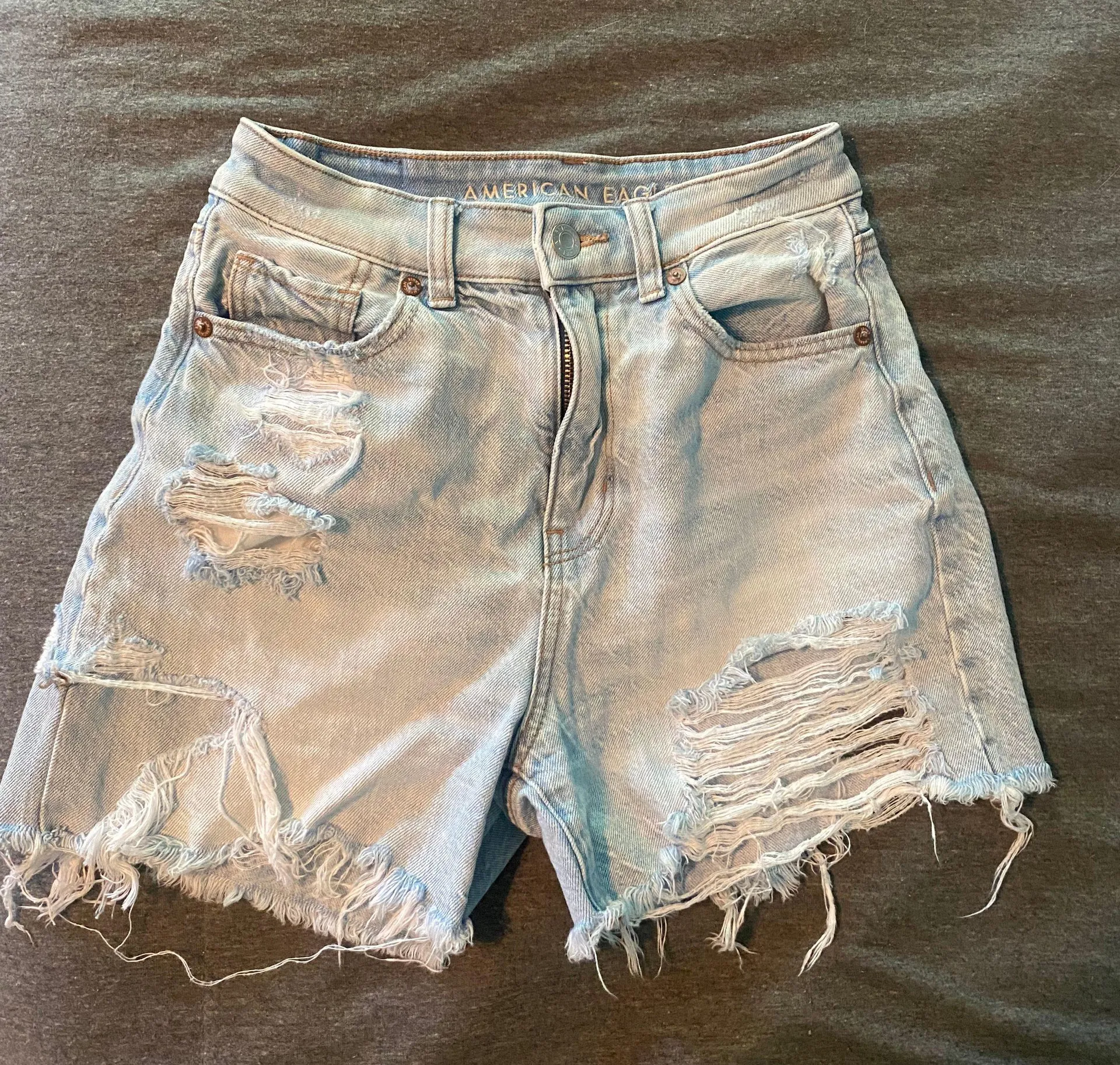 Outfitters Light Wash Shorts - Image 5